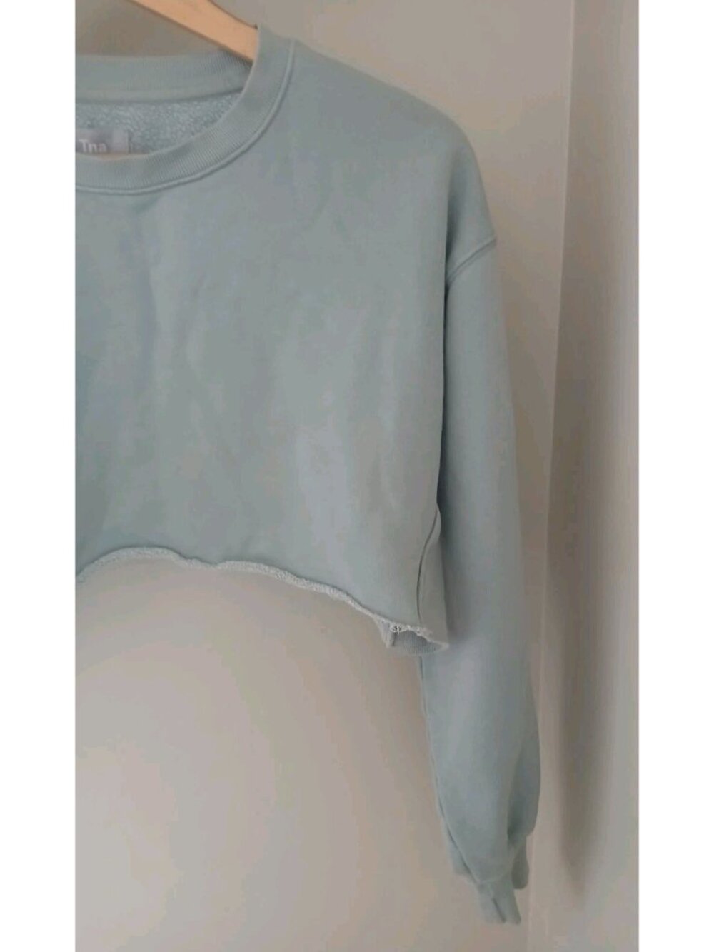 Aritzia Tna Cozy AF Fleece Cropped Raw Hem Sweatshirt - Picture 2 of 9